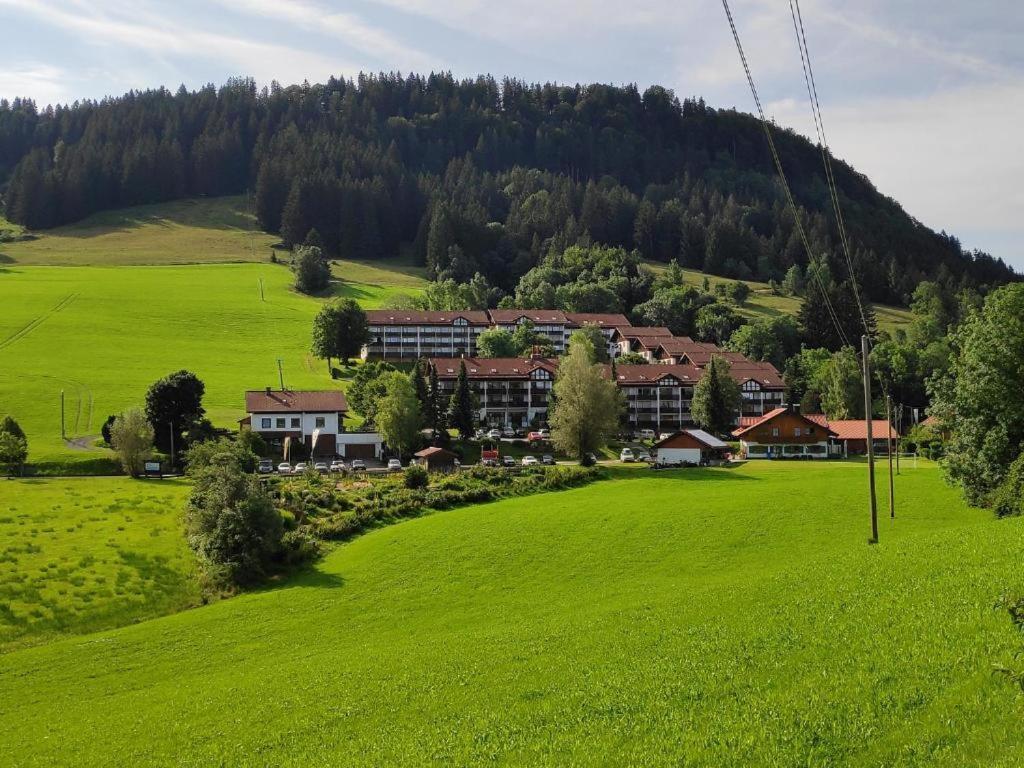 Ferienwohnung Allgaeuglueck Im Ferienpark Oberallgaeu Mit Hallenbad, Sauna, Wlan Missen-Wilhams Luaran gambar